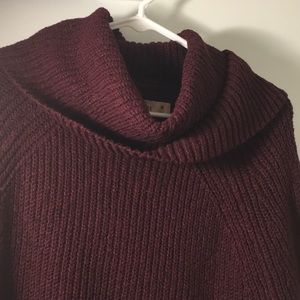 Comfortable and non-itchy maroon sweater